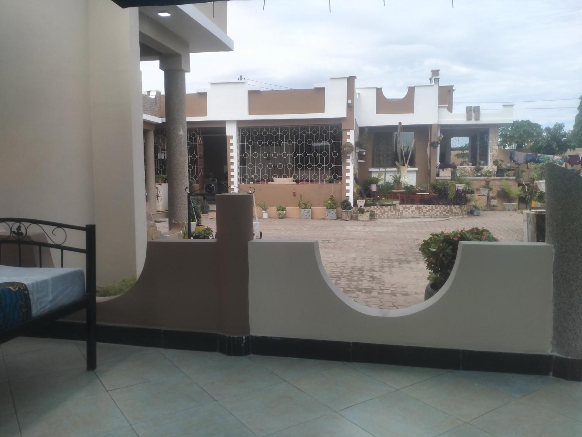 Babajay Family Home Dar es Salaam Ngoại thất bức ảnh